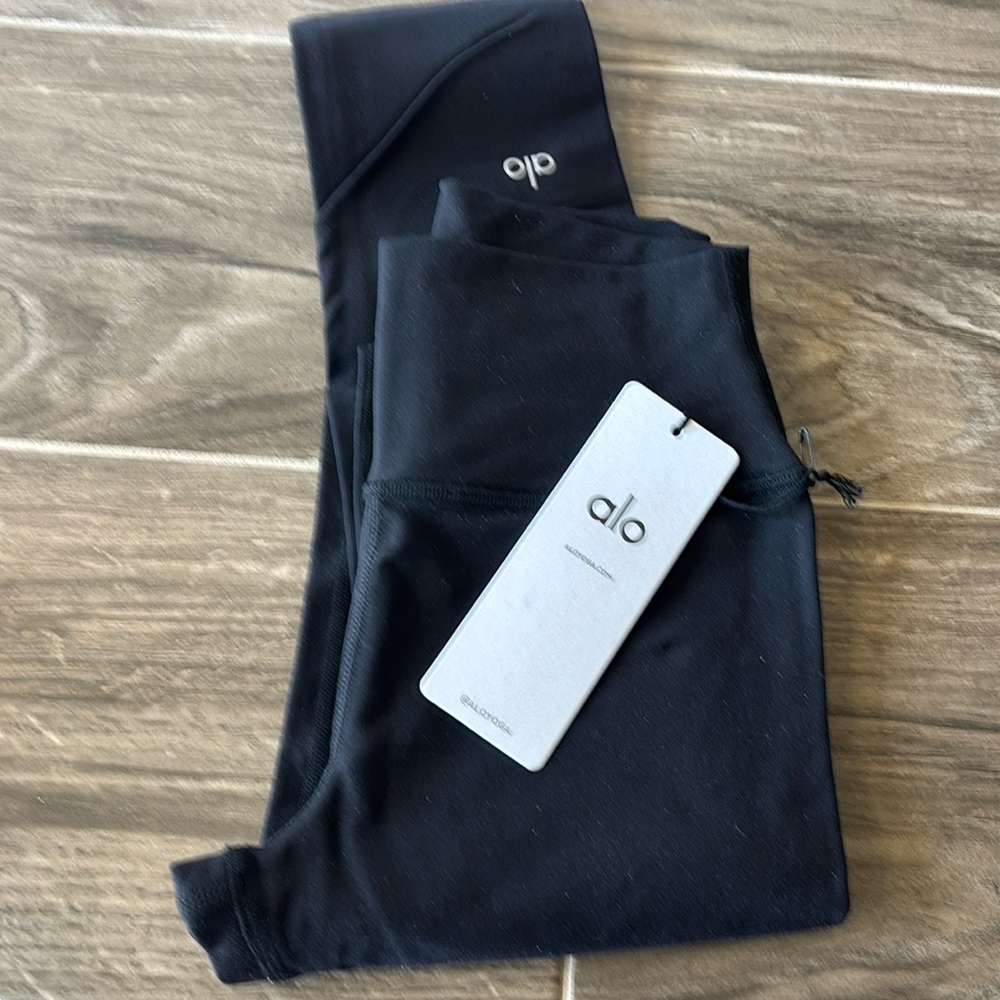 ALO Yoga High-Waist Leggings in Black